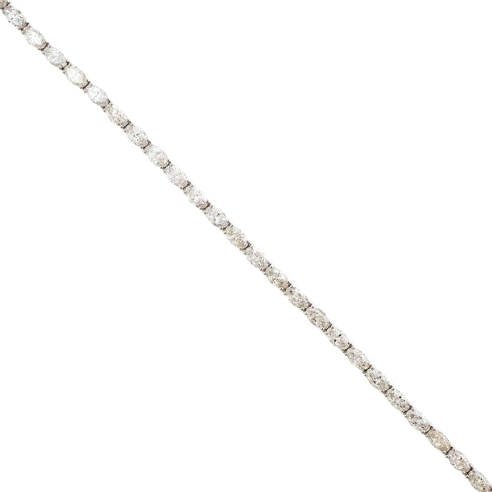 18K White Gold Oval Diamond Tennis Bracelet