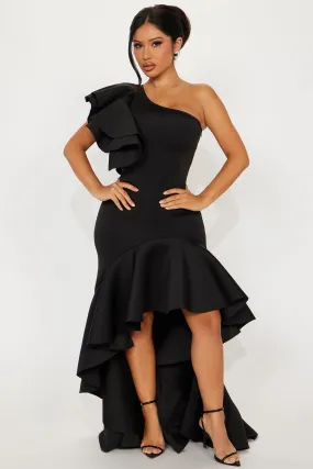 Claire Ruffle Maxi Dress - Black